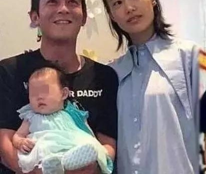 ���������������ּ޺��ţ�Ϊ�¹�ϣ��Ů��������·��