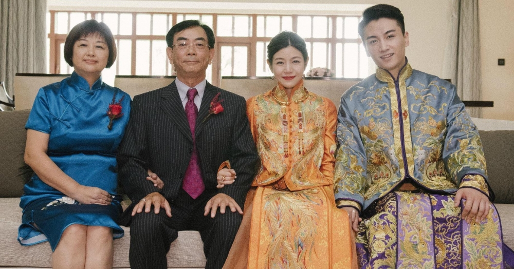 ����橷�ɫ���������飬������ɫ���µ�Ů�Ƕ���˭��