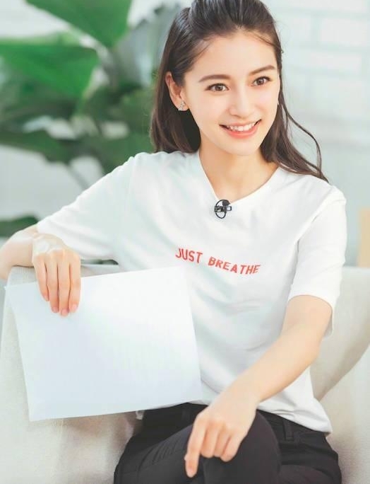 ����ֻ����30+����Ϊ���ֱۣ���ԲԲ��ϸ�첲��Ů�б��