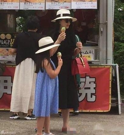 ��ʫ���һ�����ȹ�������һ���·�����