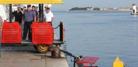 С��˾���ϰ���˯����������οͣ�������һ����