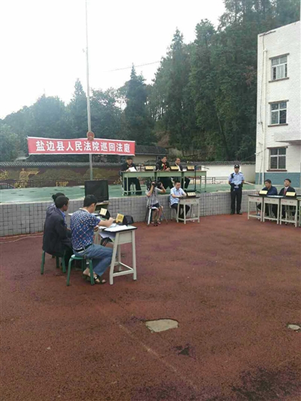 �ɶ�һСѧ������Ϸ�����ֹ��� һ�����10��ͬѧ���в���