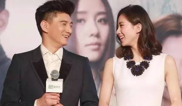 ����¡���غ����Ź뷿�£�һ�λ�����ʫʫ���첻��