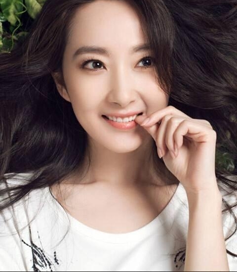 ɽ���׸����׻���գ��복��������ȢһŮ�ǣ����������̫����