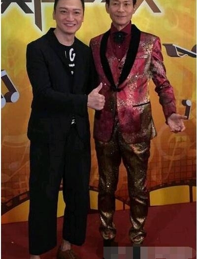 70��֣��������ع⣬�ֱ�������������̬��˧����ɲ�������