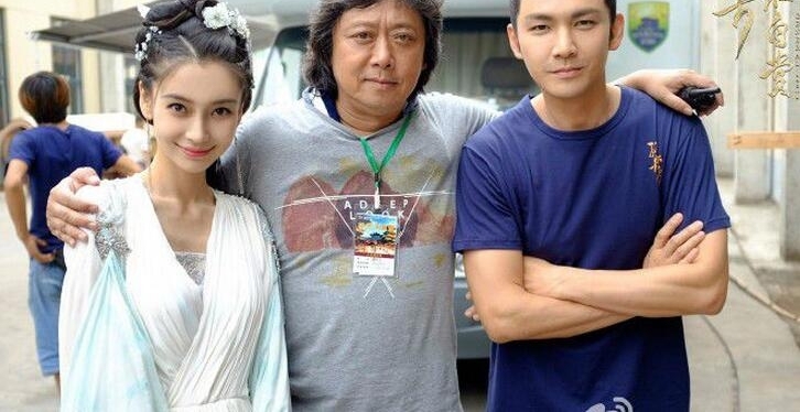 ���������30�꾭����Ӿ磬һ��Ӣ����������һ��