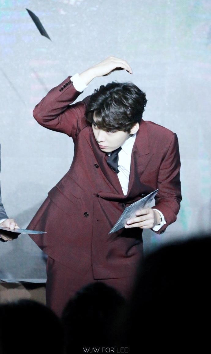 ���׷壬what are you Ūɶ�֣�