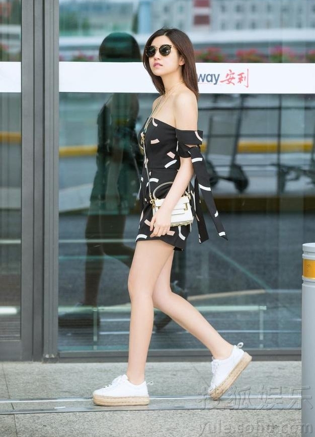 ���壺����ϣ�������� ¶��¶����ֵ���ľ��