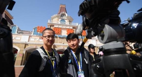 �����ܰɡ��ֵ��������εľ�Ȼ�����ǣ� �粽����ɼ�ǿ���