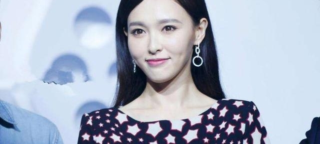 ����ӱ���������ң���Ϸֱ�������˵������ǣ�