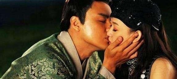 ���Ƕ����ǰ����ۣ��������ǵ�̫��������������������ţ�