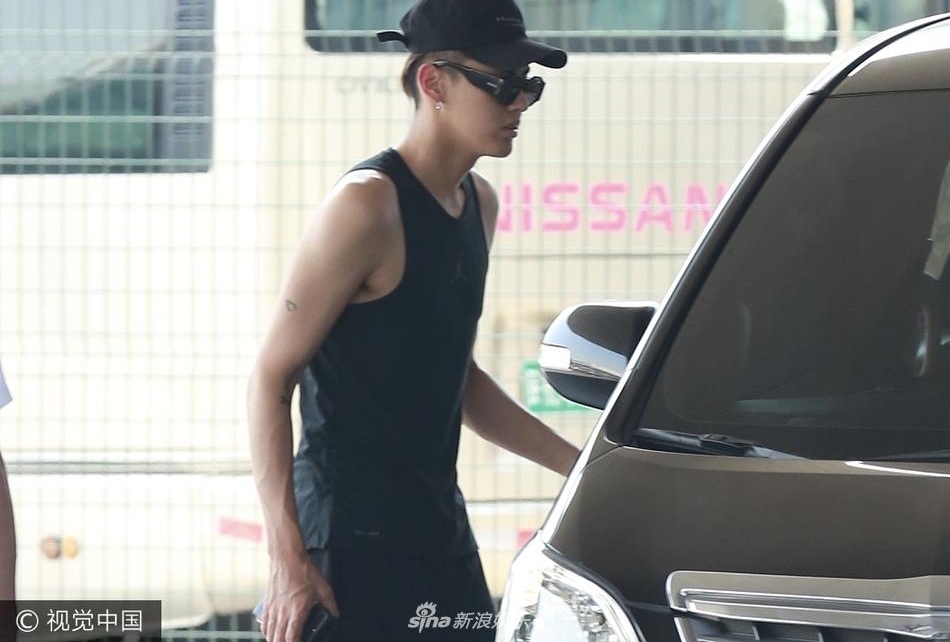 ���ෲȫ��look������ ���ͦ���ֱۼ����ʵ