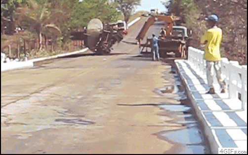 �������ˣ����ӳ�ǰ��ˣ�������İְ�������һ���˺��Ī��