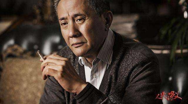 ��������������������Ů�����������룬�����Ů��ǹ���ͮ�����־��