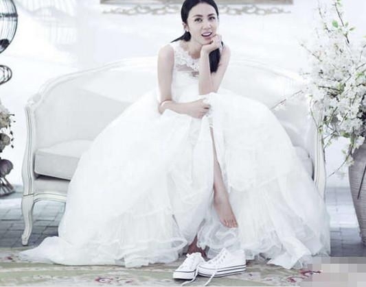 ����ɹ����ϴ���ԡñ�Ŀɰ��� һ˫���۳���