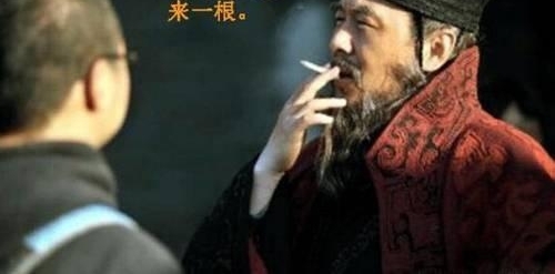 ��Щ����Ƭ����Ϣ�洩Խ��ʵ�ڸ�Ц�ֻ��֣�������ֻ����������