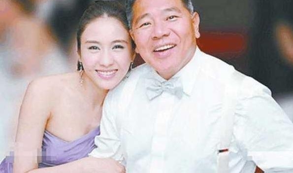 �⼸��Ů�����������ʣ�ȴƫƫϲ���������ֳ��ֲ�ɣ���������Ϲ�