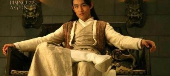 ���Ǵ���������ֵ��ͱ������࣬���ݼ���Ⱥ����ʵ������