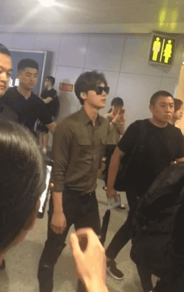 ���׷������������ع⣬���ƶ����ī���ܿᣬ���±���ʵ������