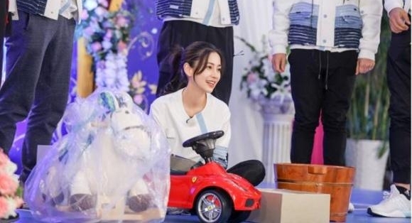 �����ܰɡ��ֵ��������εľ�Ȼ�����ǣ� �粽����ɼ�ǿ���