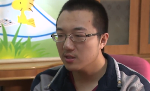 �м�����ĸ���廪����2��1������:����û�����