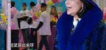 ���е��弾������������α� һ������ һ������