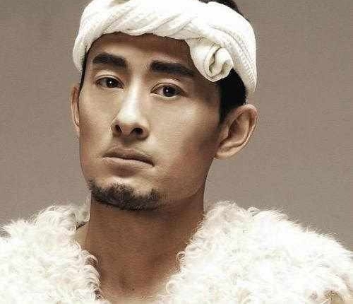 ��36�����Ӯ�˷�˴��棬�����Ѹߴ�35�򣬴��Ѻͳ�Ů����