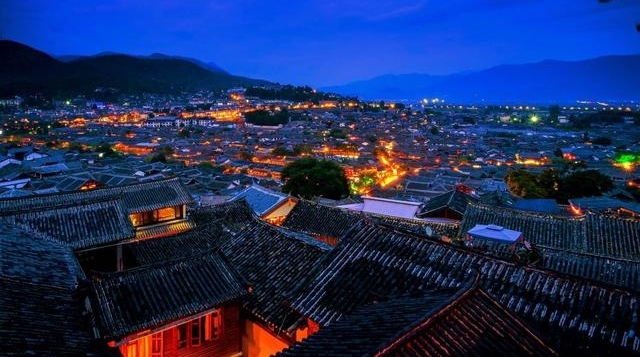 �Ƽ�����8���ʺ����εĵط������������⺣̲������ʳ����