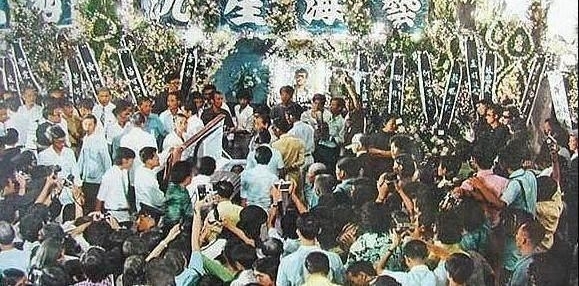 ��С���и��ձ�ͽ�ܣ�93���Լ�ָ�ʦ��ɨĹ��40�����δ���