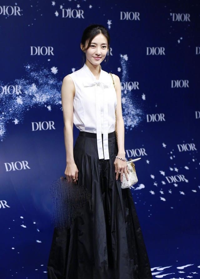 baby¡�ع���ͷ�������յ�����ѹ�����ѷ���һ����������