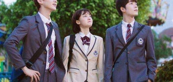 ͬ��֣ˬ���ݡ�����δ�����ܷ��ơ�΢΢һЦ����ǡ����񻰣�