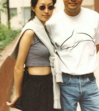 ���󷢵���λӰ����λŮ����������ϥ������