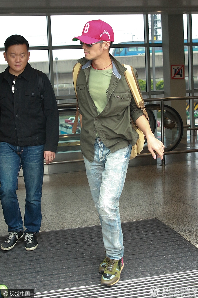 л���淵�۹����׽� С��ñ���ȱ���������