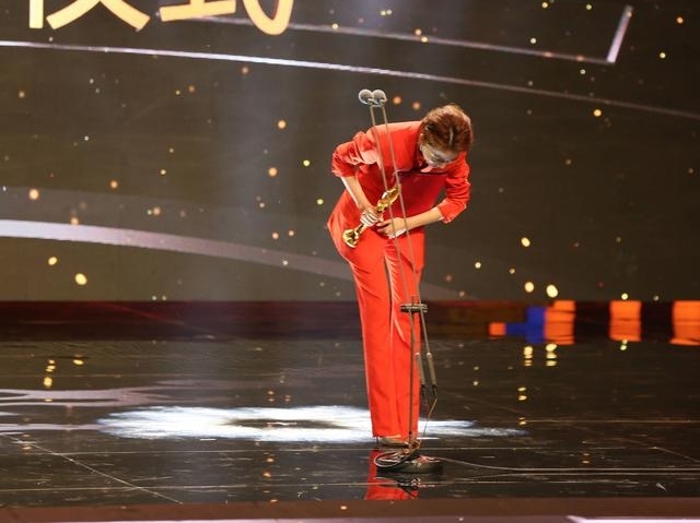 ���ݻ���������㳤��ñ��ȴ�ൽ���У����ѣ�����ϴ�ɾ��ٴ���