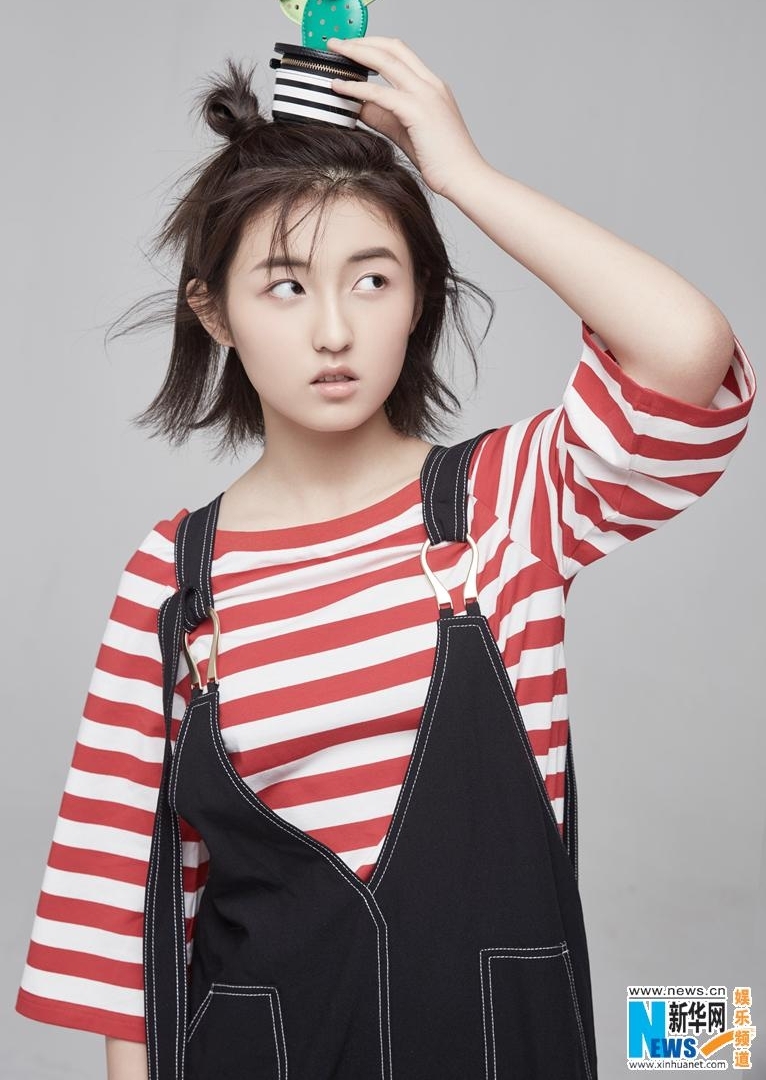 ���ӷ���־��Ƭ�ع� ������Ƥ��Ů������