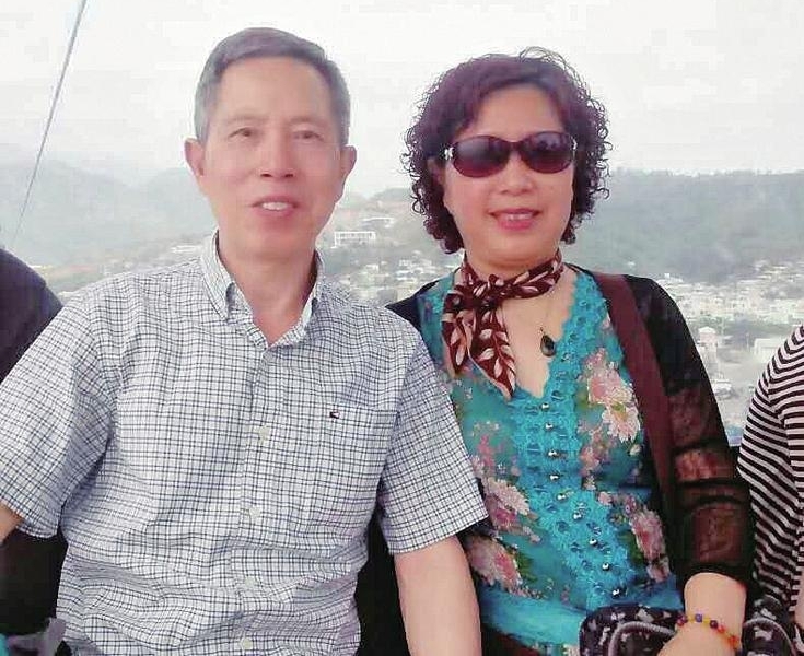 Ϊ�����չ˰��� ���ݹ����и�������ͥ����