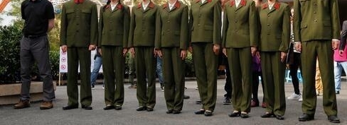 ��С�պ����������Ƕ��ھ����ˣ�˵�ĺ�Ϊ��������ŭ��