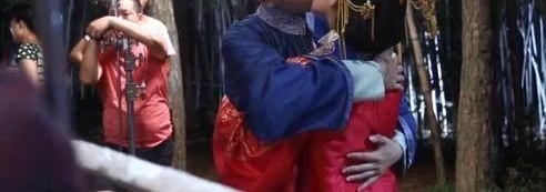 ͬ������Ϸ�����ݺ�ͣ�������Ͼ�ͣ���װٺ�ȴ���˵��������