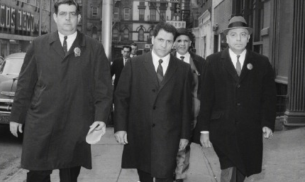 ��������100����� ��һ����ɱ���Լ��Ķ���