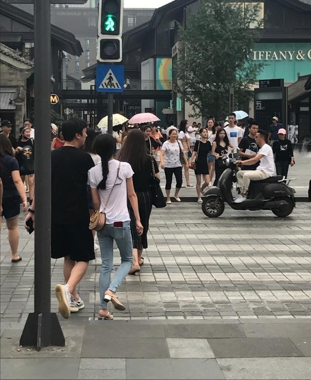 Խ��Խ�ߵ�����˼�϶��ö��ٱ�ż�� ��ǣ�ֹ���·