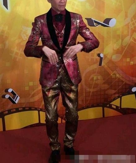 70��֣��������ع⣬�ֱ�������������̬��˧����ɲ�������