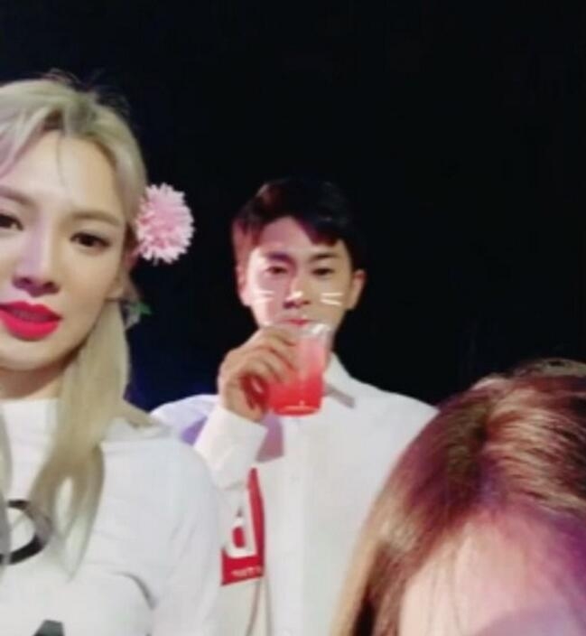 ֣�ʺ�������Ůʱ��¼Ӱ ТԨ�������