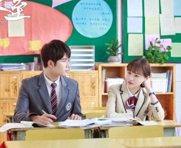 ͬ��֣ˬ���ݡ�����δ�����ܷ��ơ�΢΢һЦ����ǡ����񻰣�