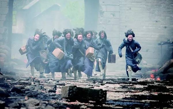 ��ս��Ƭ�ĳ������ĵ��ݣ���������