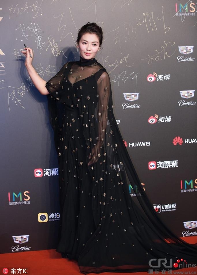 Ů�Ǻ�̺���ޣ��������찮��Vƴ�� �������߶�͸��װ