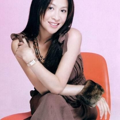 ��Ϊ�������ߵ�����Ȧ10��Ů�ǣ���֮�գ������ͣ���־��˭����