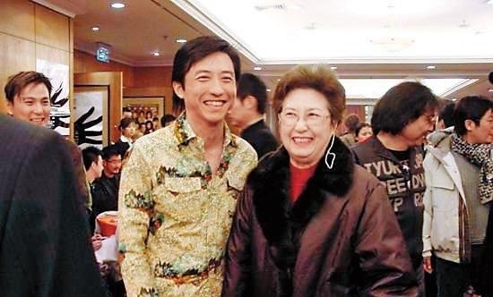 �׳����ǣ�ż������� С14�갮��7���ж����ع�