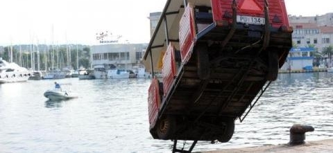 С��˾���ϰ���˯����������οͣ�������һ����