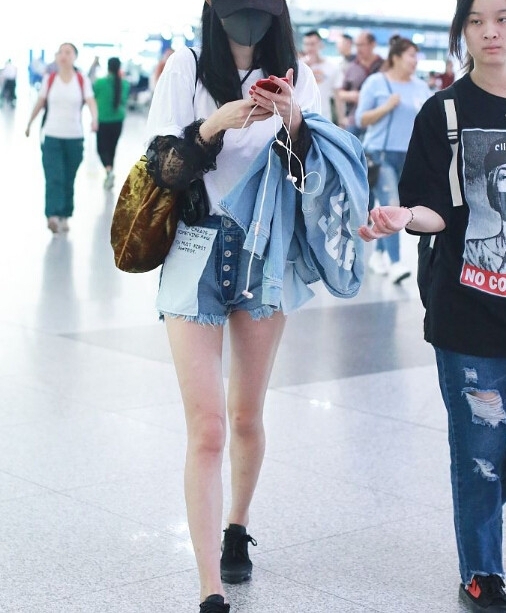 ���ݵ������ȿ�̫�и����� �����۾���֪�����ĺ�