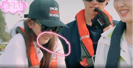 �����١������̫�����ˣ��򻨳�����к�����ˮ��һ�أ�